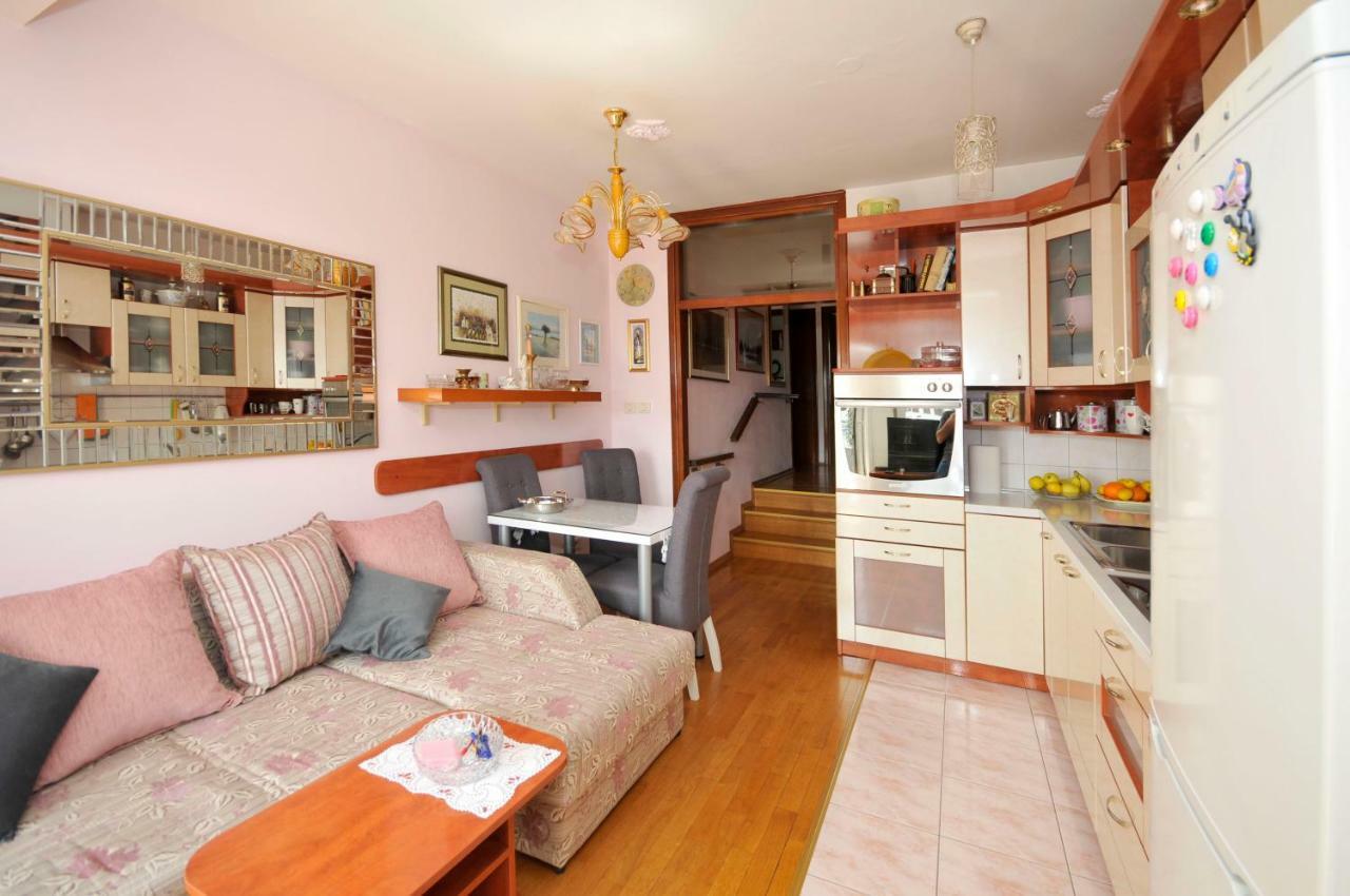 Poetry Apartament *
