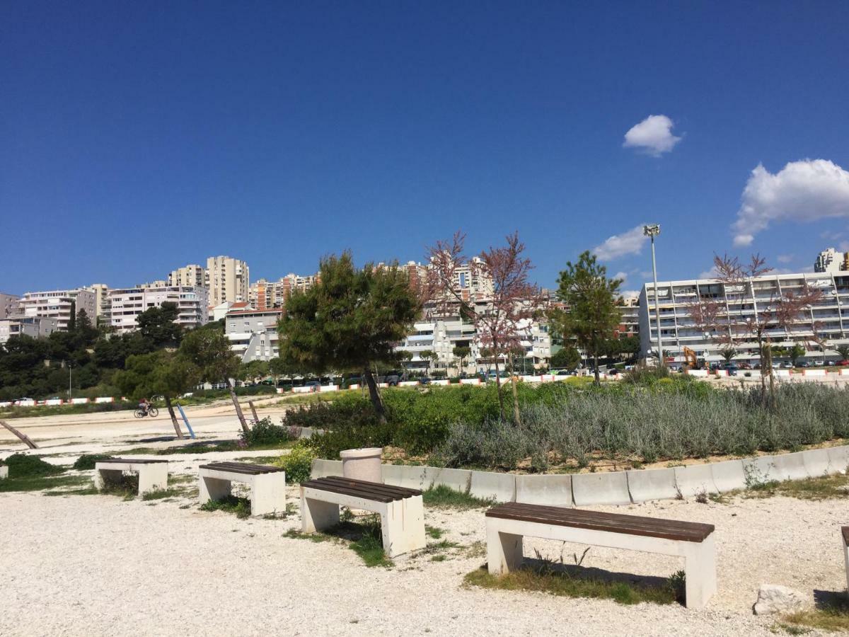 Apartament Poetry *